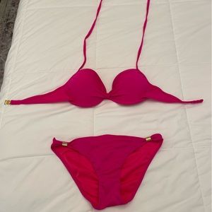 Hot pink Victoria’s Secret underwire swim suit
